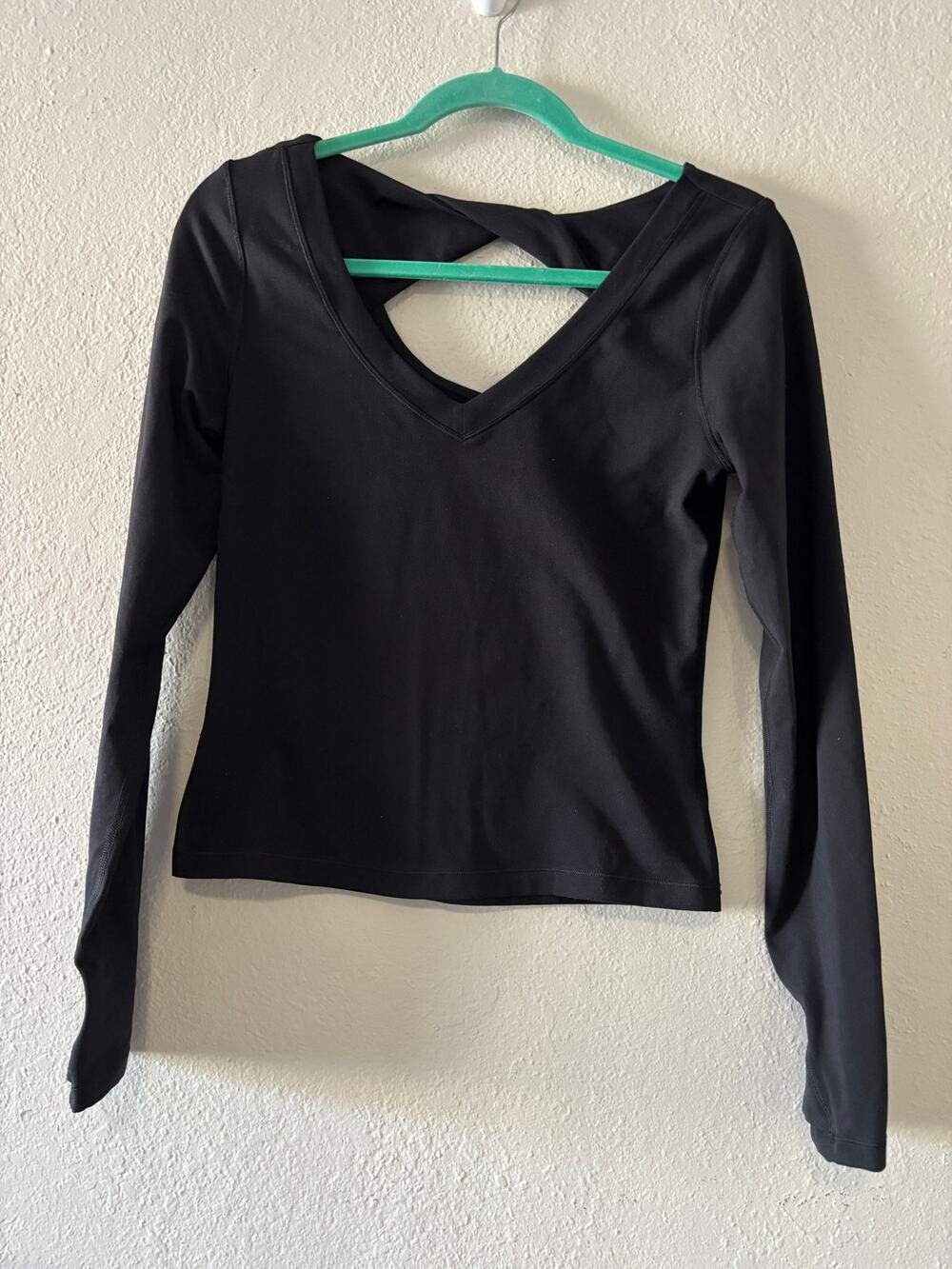 Athleta Shanti Twist Top Women’s Size M Black